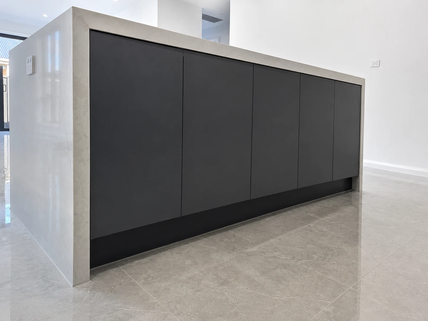 ANMORRA kitchen island cabinetry project